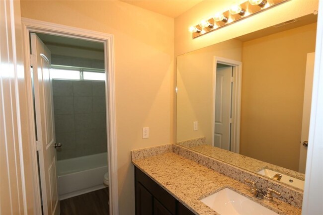 Building Photo - 17118 Devon Dogwood Trail