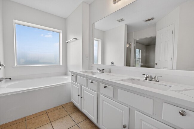 Building Photo - 20506 Fairworth Pl Ln