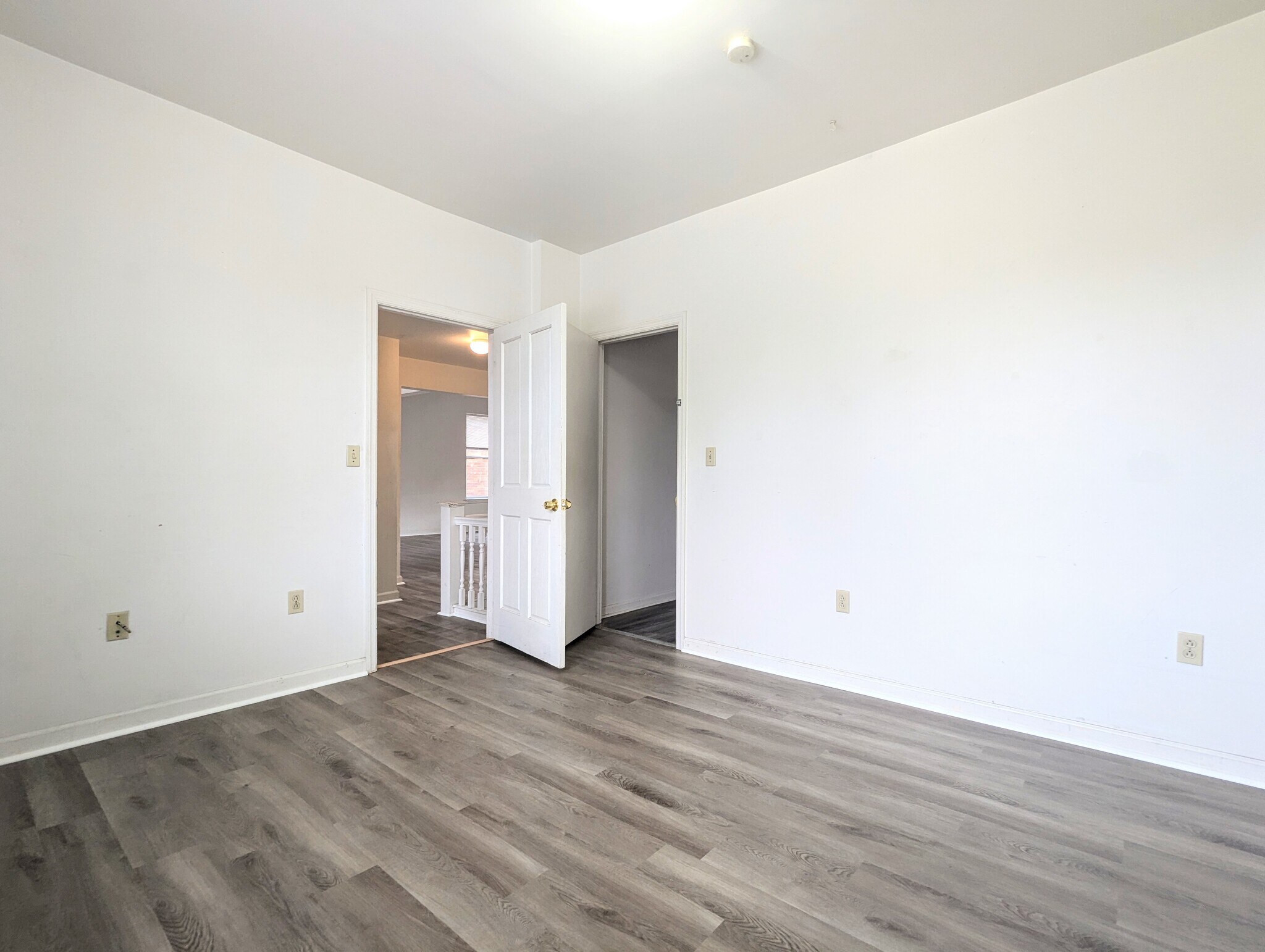 Building Photo - 5552 Black St