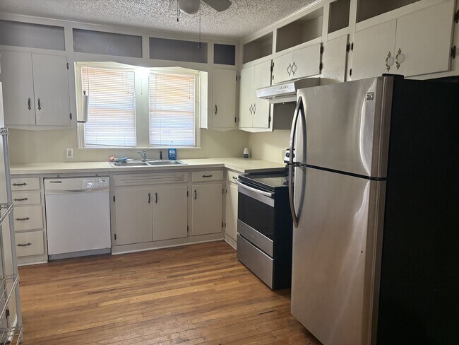 Building Photo - 3511 27th St