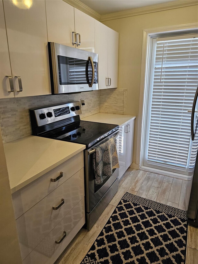 Building Photo - 1461 S Ocean Blvd