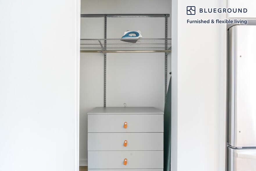 Building Photo - 3 Tingey Sq SE