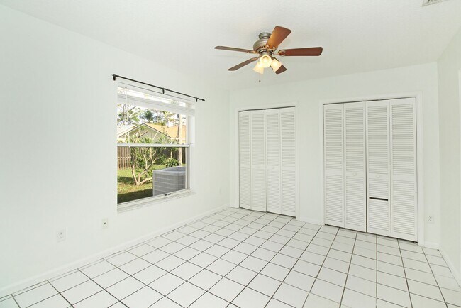 Building Photo - Spacious 4BR Pool Home on Quiet Cul-de-Sac in Wellington