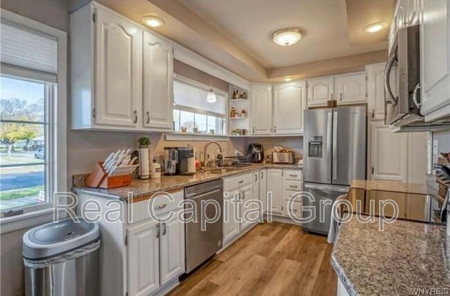 Building Photo - 2965 Jerauld Ave