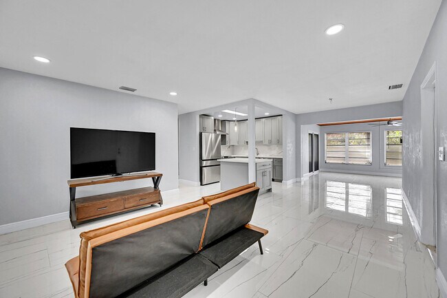 Building Photo - 1181 SW 4th Terrace