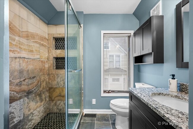 Building Photo - 708 S 1st St