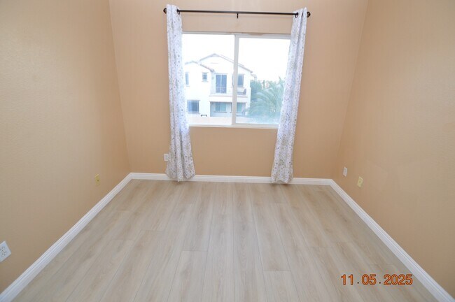 Building Photo - 10014 Hermit Rapids Ave