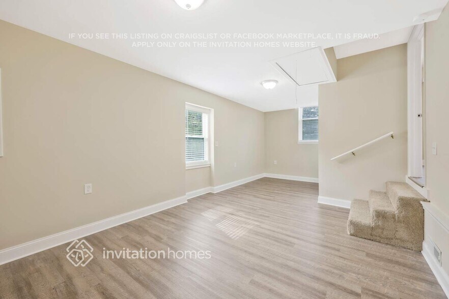 Building Photo - 709 Bowfield Ct