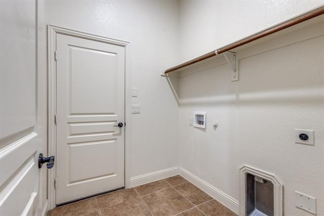 Building Photo - 1722 Sherwood Dr