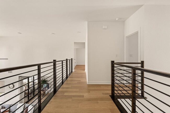 Building Photo - 2132 Cavara Cv