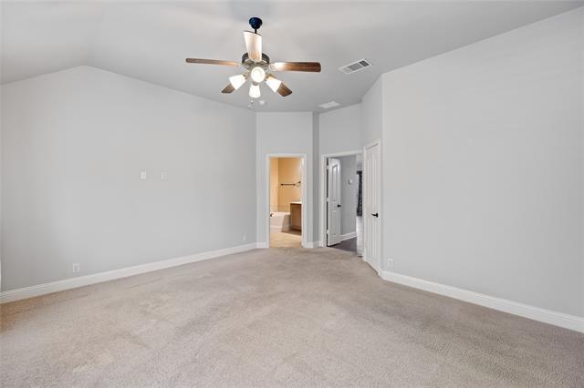 Building Photo - 300 Kelvington Dr