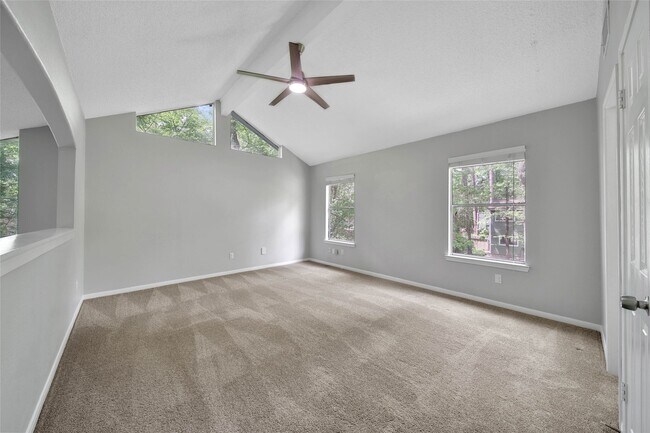 Building Photo - 9 W Lance Leaf Rd