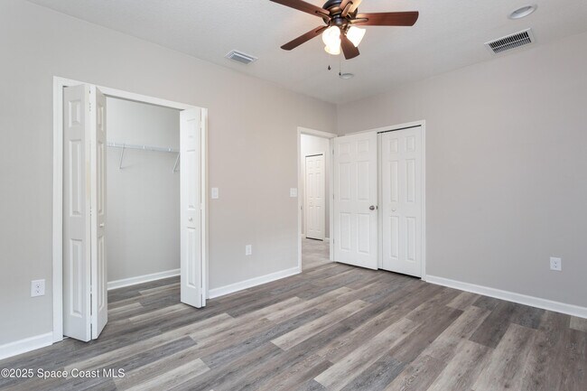 Building Photo - 4105 Harvest Cir