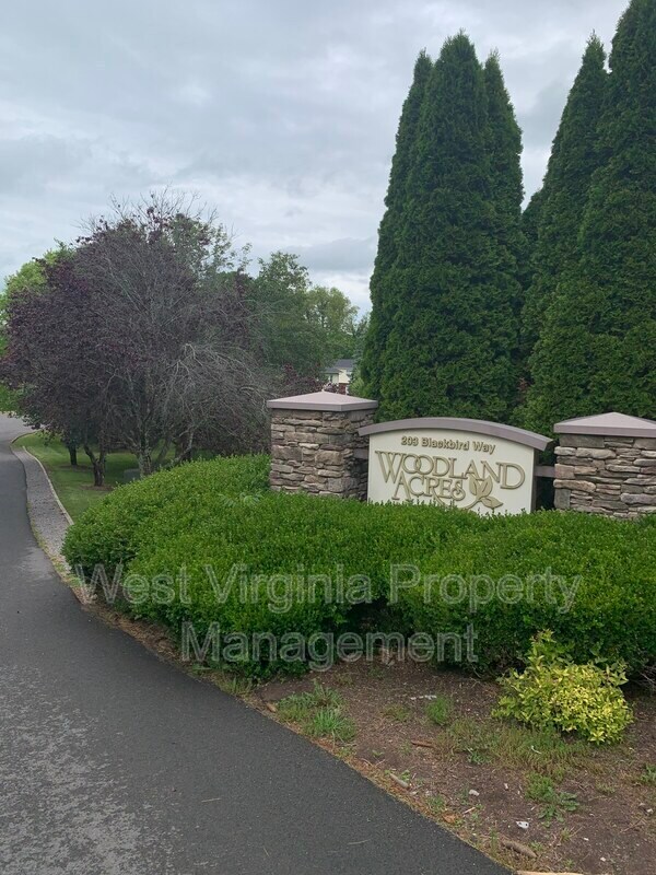 Primary Photo - 196 Cardinal Way