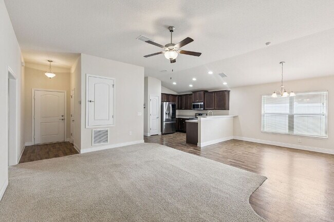 Building Photo - 458 Macon Dr