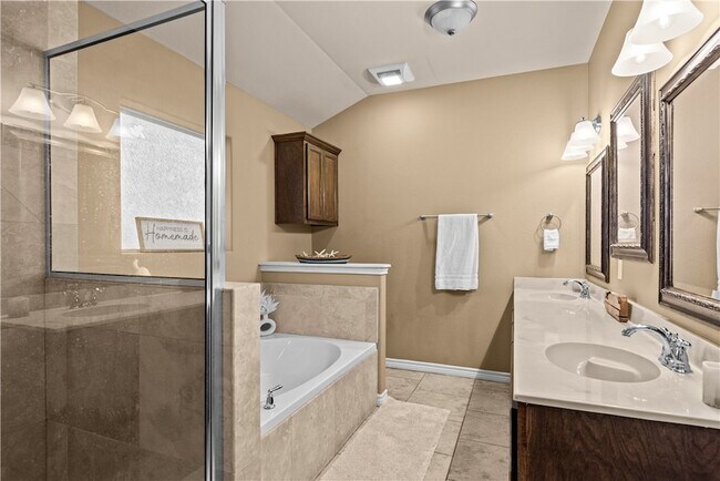 Building Photo - 1126 Fallow Ln