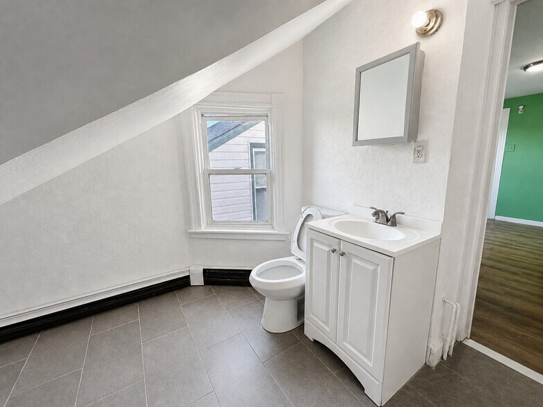 Bathroom - 276 Atlantic St