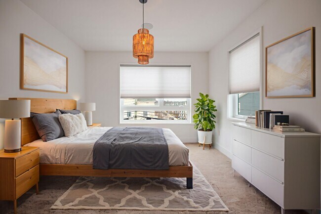 Building Photo - 404 51st St SE