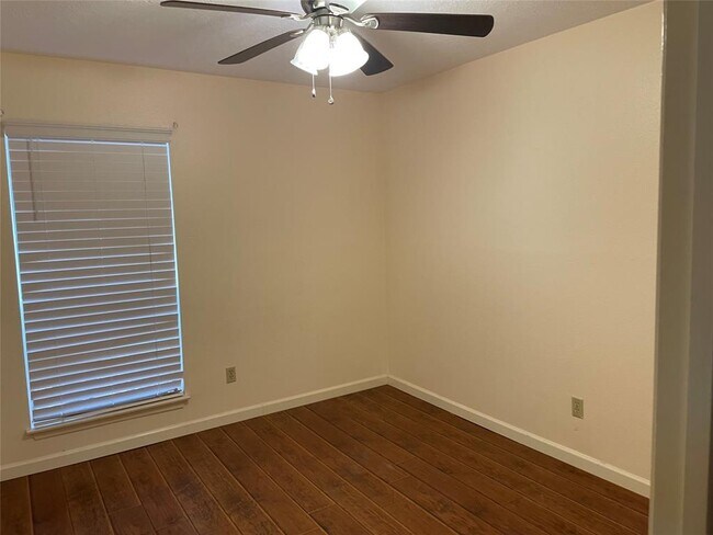 Building Photo - 5314 Atascocita West Trail
