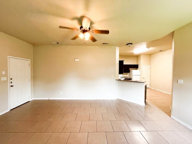 Building Photo - 4106 Cambridge Dr