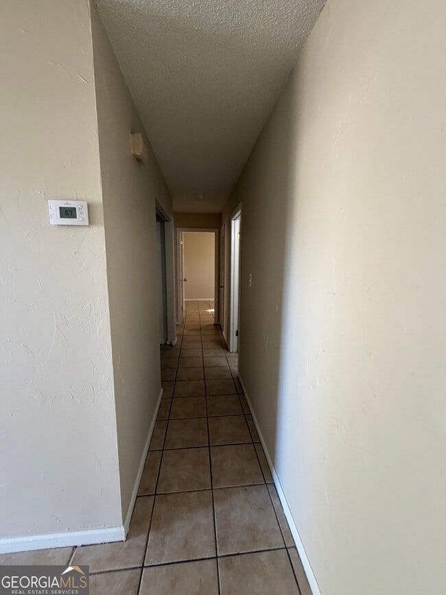 Building Photo - 508 Chateau Cir