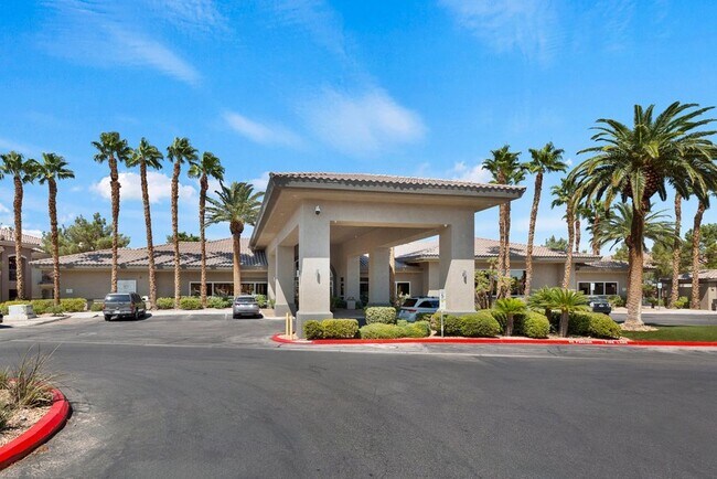 Building Photo - *VERY NICE CONDO IN GATED COMMUNITY !