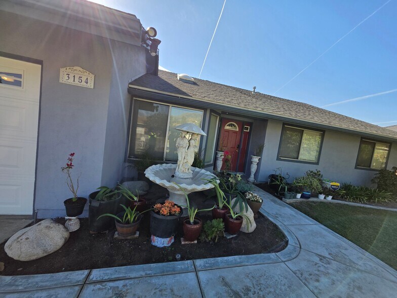 Building Photo - 3154 Luxurious Highland Home