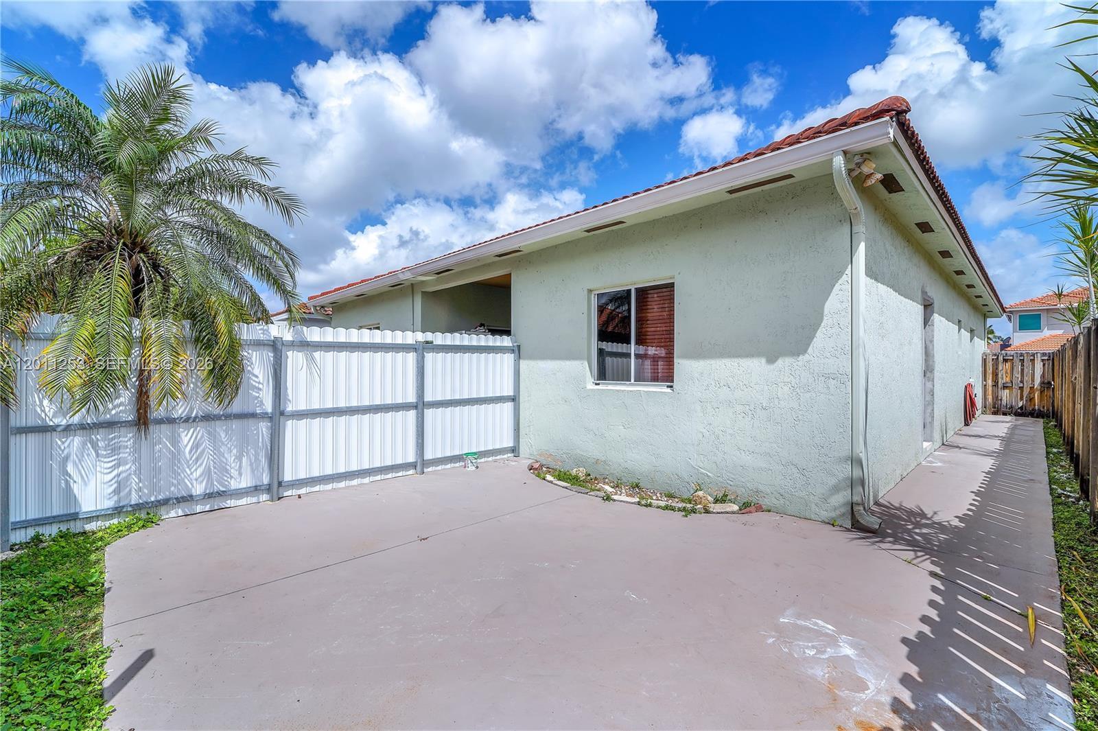 Building Photo - 16266 SW 54th Ter