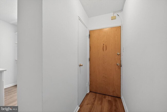 Building Photo - 2101 Chestnut St