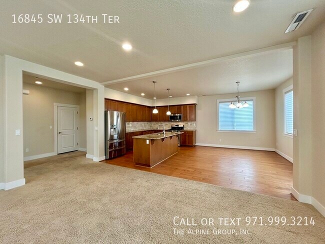 Building Photo - 16845 SW 134th Terrace