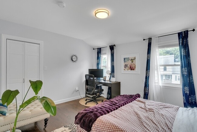 Building Photo - 103 Stimson St