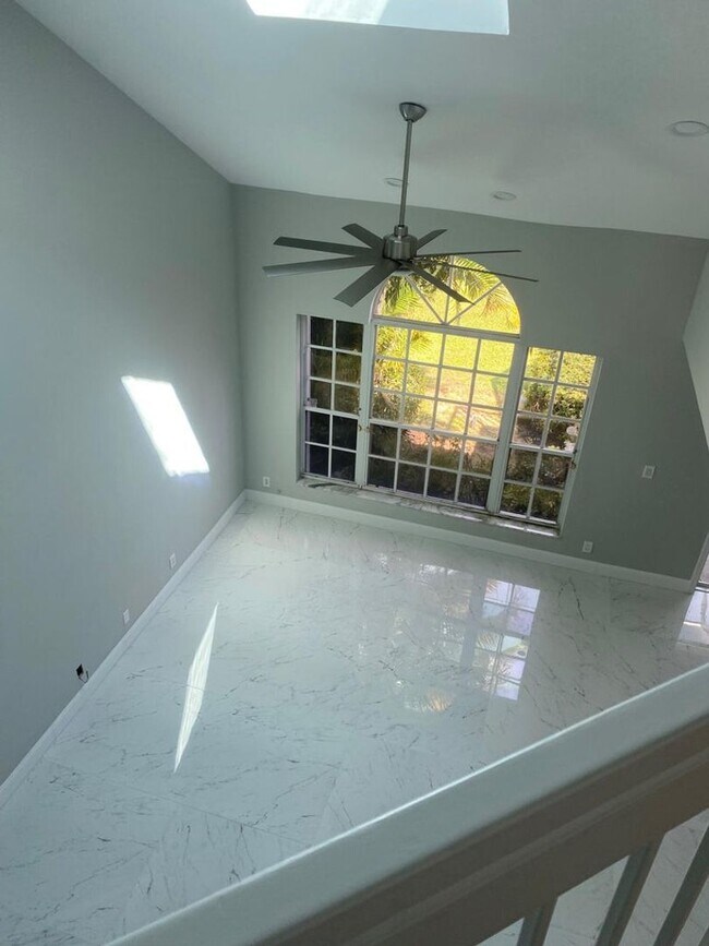 Building Photo - 17100 Boca Club Blvd