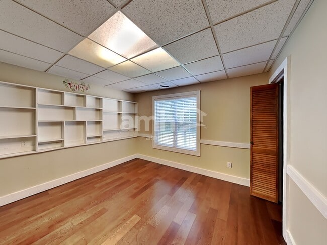 Building Photo - 3930 Pheasant Run Trce