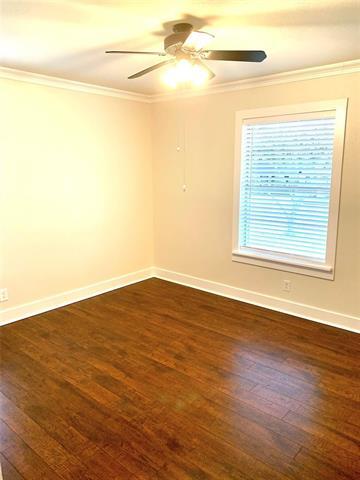 Building Photo - 320 Elm Dr
