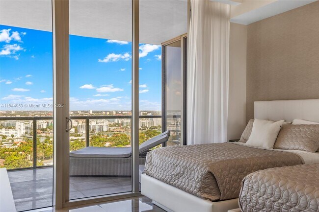 Building Photo - 9705 Collins Ave