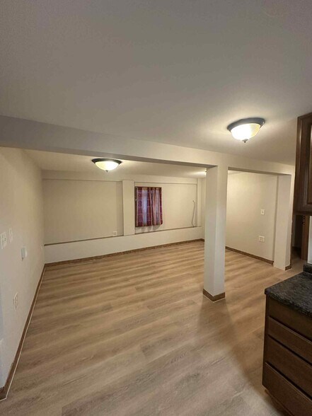 Primary Photo - 3709 W Diversey Ave