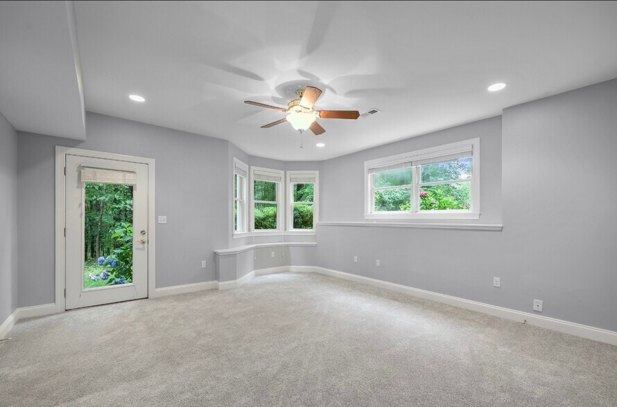 Building Photo - 11607 Fawn Lake Pky