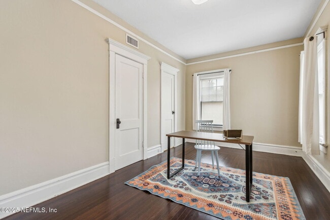 Building Photo - 2115 Forbes St