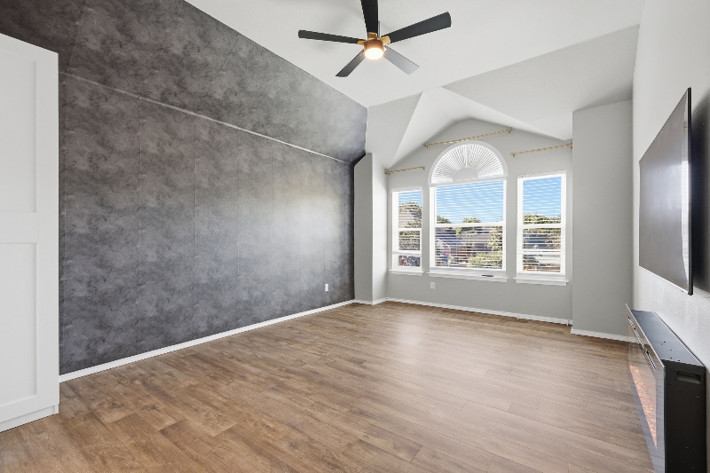 Building Photo - 4101 Watersedge Dr