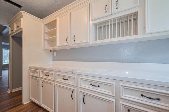 Building Photo - 6527 Kernel St