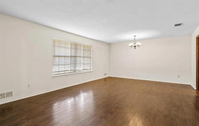 Building Photo - 439 W Main St