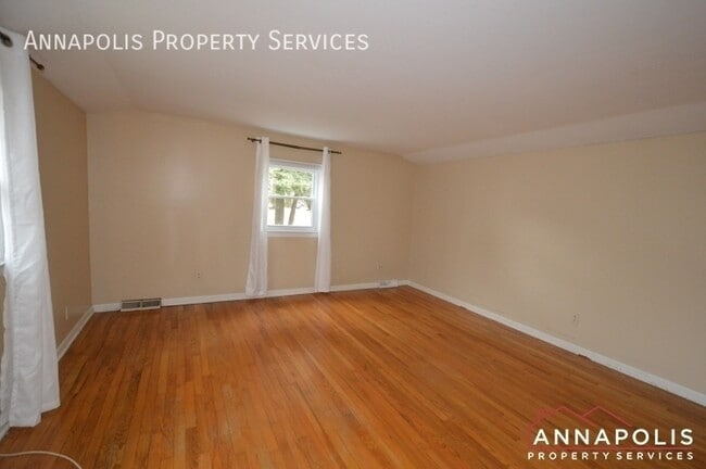 Building Photo - 1066 Broadview Dr