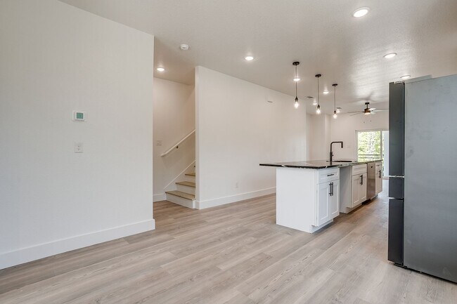 Building Photo - 2801 Forest Park Blvd