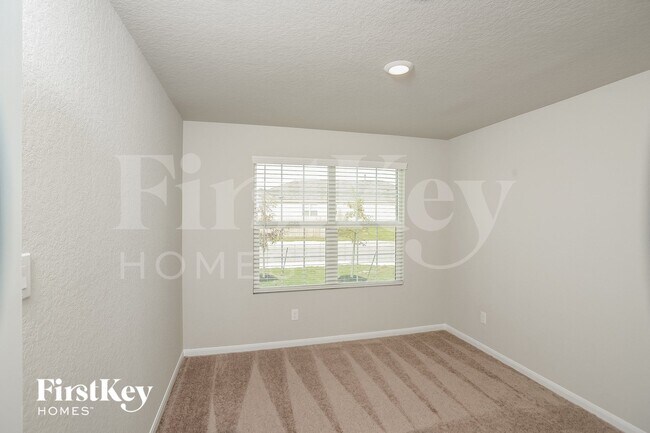 Building Photo - 14914 Bog Mill