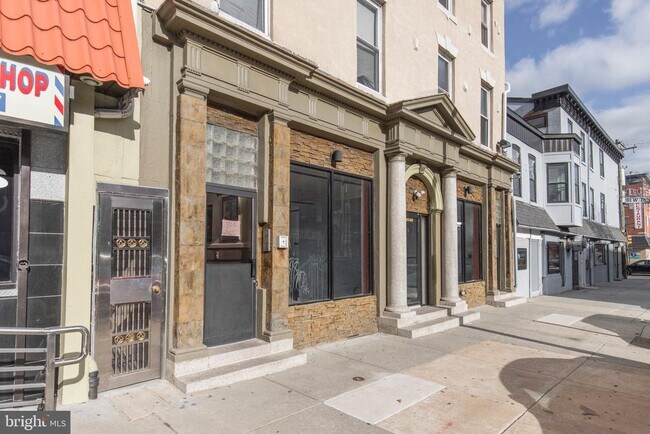 Building Photo - 507 W Girard Ave