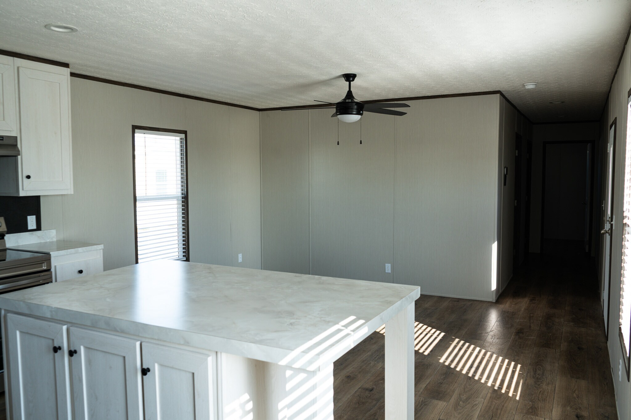 Building Photo - 129 Ponderosa Way