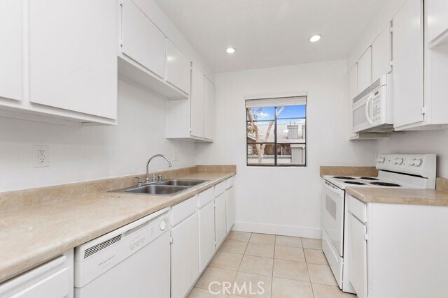 Building Photo - 32221 Alipaz St