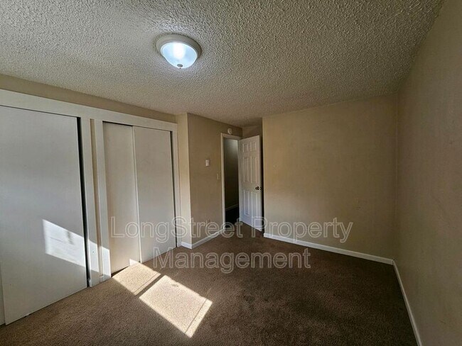 Building Photo - 14157 SW Allen Blvd