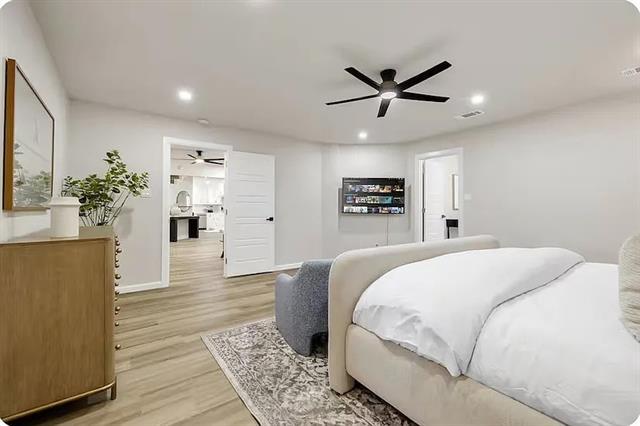 Building Photo - 9690 Fallbrook Dr