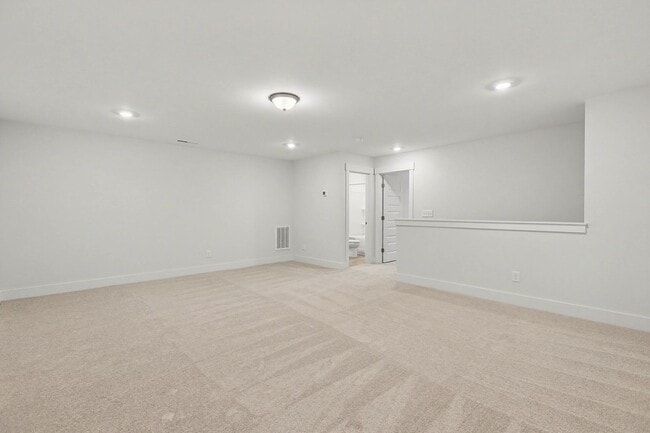 Building Photo - Beautiful New Construction Home - Move In Ready